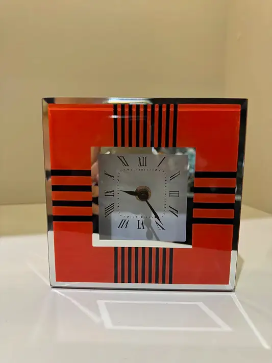 Turuncu Masaüstü Saat