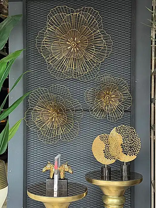 Metal Çiçek Motifli Duvar Dekoru Gold Üçlü